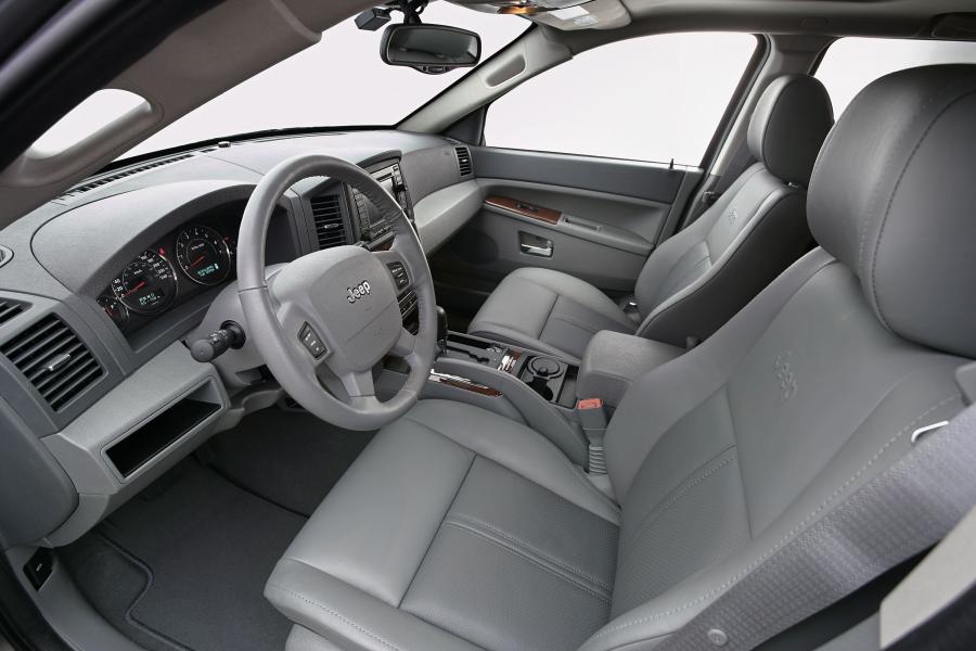  Jeep Grand Cherokee 2005 года  (фото 61 из 133)